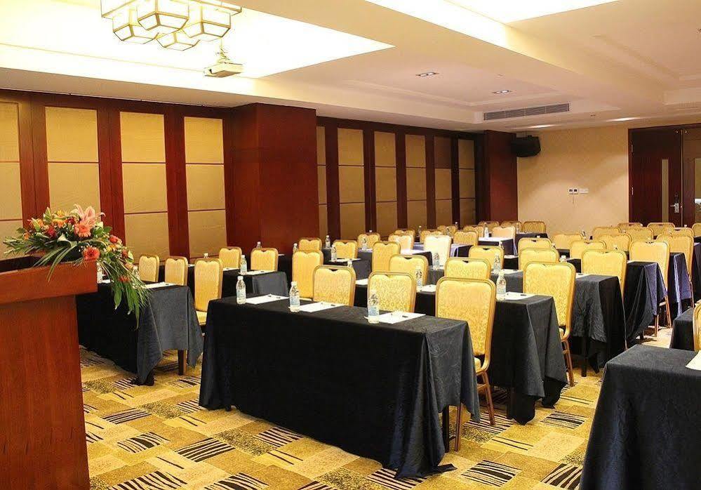 Jun Hao Hotel Dongguan  Exterior photo